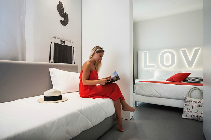 Imagen de la habitación del Hotel Love Boat. Foto 9