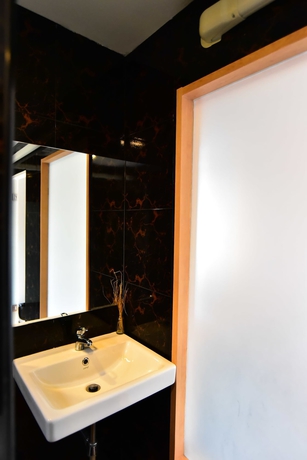 Imagen de la habitación del Hotel Love Box Resort. Foto 4