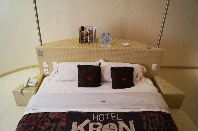 Imagen de la habitación del Hotel Love Kron. Foto 5