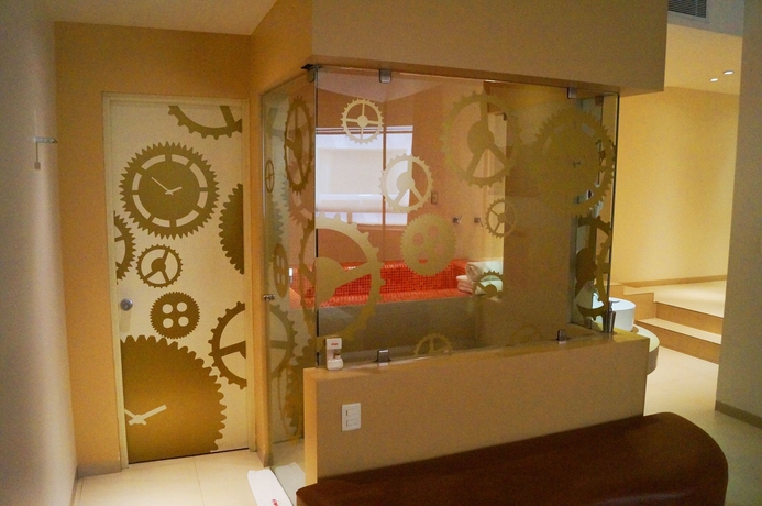 Imagen de la habitación del Hotel Love Kron. Foto 13