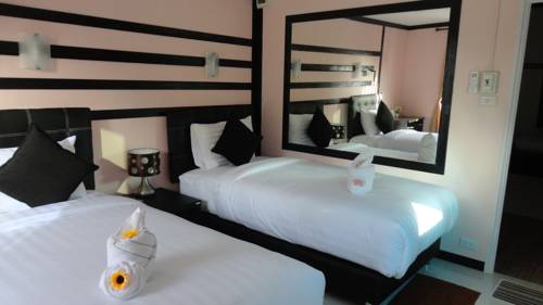 Imagen de la habitación del Hotel Love You Resort. Foto 10
