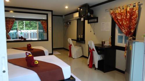 Imagen de la habitación del Hotel Love You Resort. Foto 16