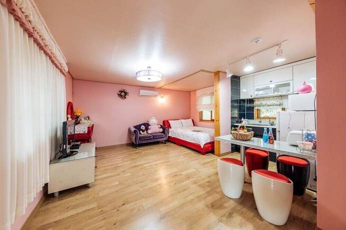 Imagen de la habitación del Hotel Love and story pension. Foto 12