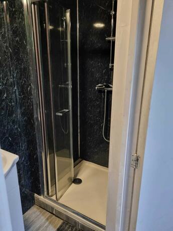 Imagen general del Hotel Lovely 5-bed House in Romford, Greater London. Foto 3