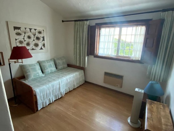 Imagen general del Hotel Lovely 6-bed Cottage in Barcelos - Vila Cova. Foto 9