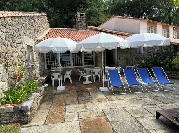 Imagen general del Hotel Lovely 6-bed Cottage in Barcelos - Vila Cova. Foto 13