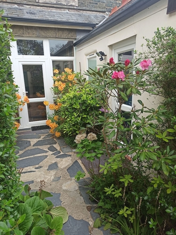 Imagen de los exteriores del Hotel Lovely Large Home 10 Minute Walk to Barmouth Beach. Foto 14