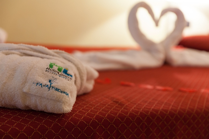 Imagen de la habitación del Hotel Lovere Resort and Spa. Foto 7