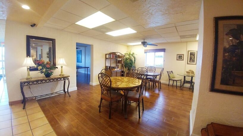 Imagen general del Hotel Lovers Key Beach Club by Check In Vacation Rentals. Foto 1