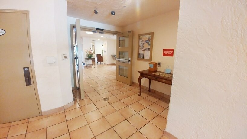 Imagen general del Hotel Lovers Key Beach Club by Check In Vacation Rentals. Foto 2