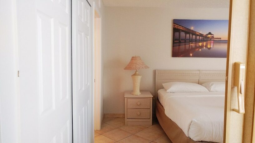 Imagen general del Hotel Lovers Key Beach Club by Check In Vacation Rentals. Foto 3