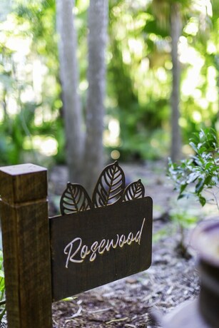 Imagen general del Hotel Lovestone Cottages. Foto 16