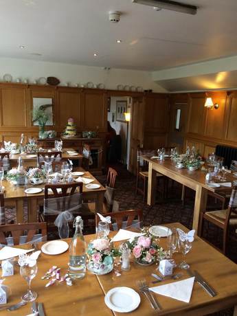 Imagen del bar/restaurante del Hotel Low Wood Hall. Foto 6