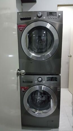 Imagen general del Hotel Lower Penthouse Unit In Acqua Residences. Foto 2