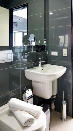 Imagen general del Hotel Lower Penthouse Unit In Acqua Residences. Foto 12