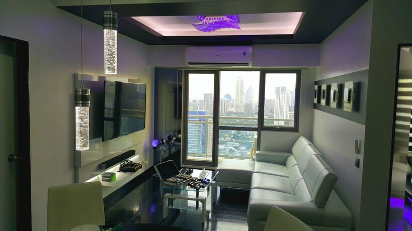 Imagen general del Hotel Lower Penthouse Unit In Acqua Residences. Foto 1