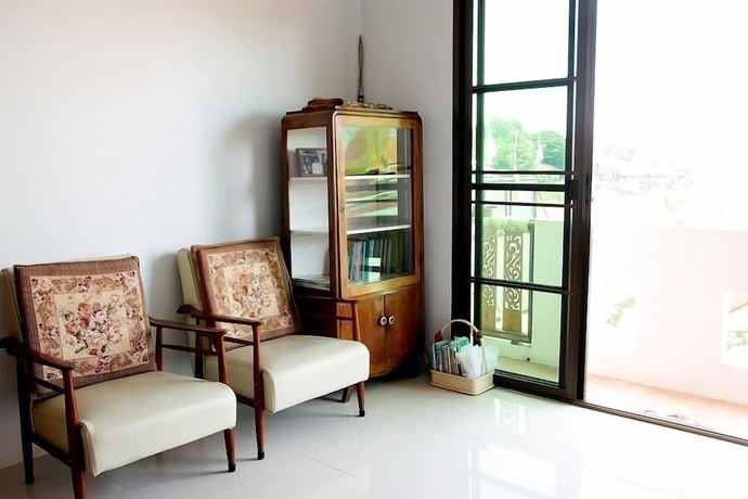Imagen de los interiores del Hotel Loy Manee House. Foto 13