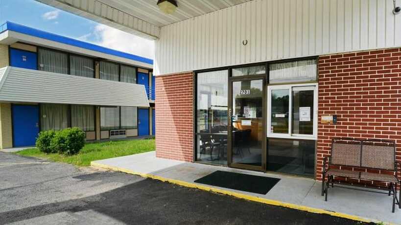 Imagen general del Hotel Loyalty Inn Maryville. Foto 3