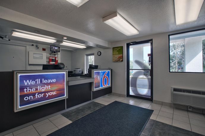 Imagen de los interiores del Hotel Loyalty Inn Tallahassee. Foto 15