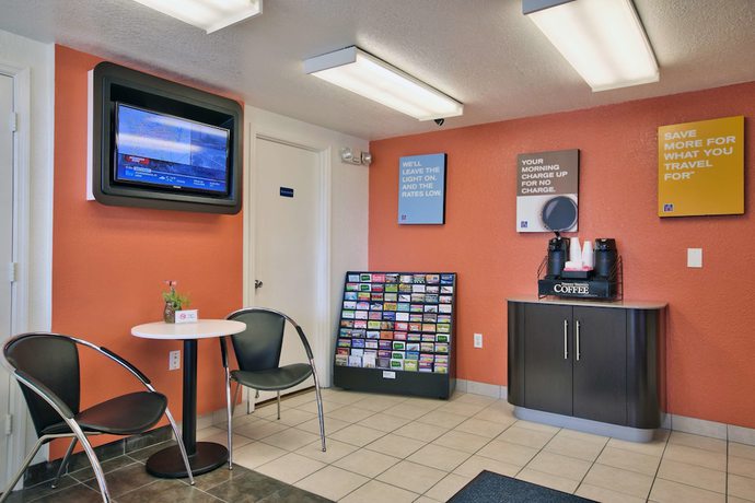 Imagen de los interiores del Hotel Loyalty Inn Tallahassee. Foto 17