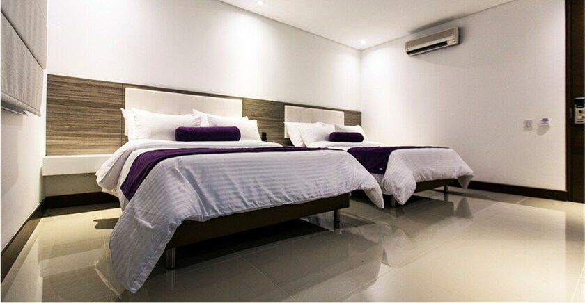 Imagen de la habitación del Hotel Loyds. Foto 16