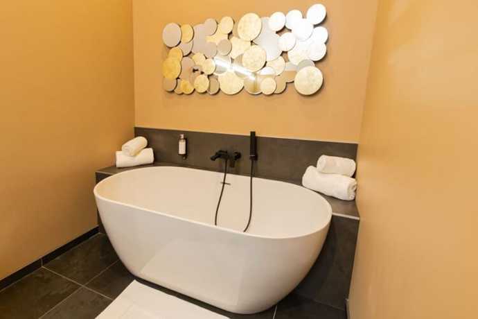 Imagen de la habitación del Hotel Loysel le Gaucher. Foto 11