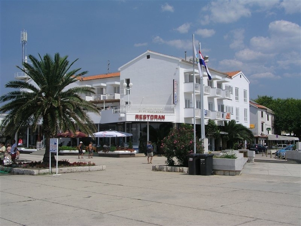 Imagen general del Hotel Loza, Novalja. Foto 1