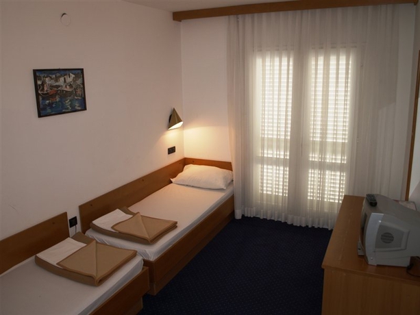 Imagen general del Hotel Loza, Novalja. Foto 5