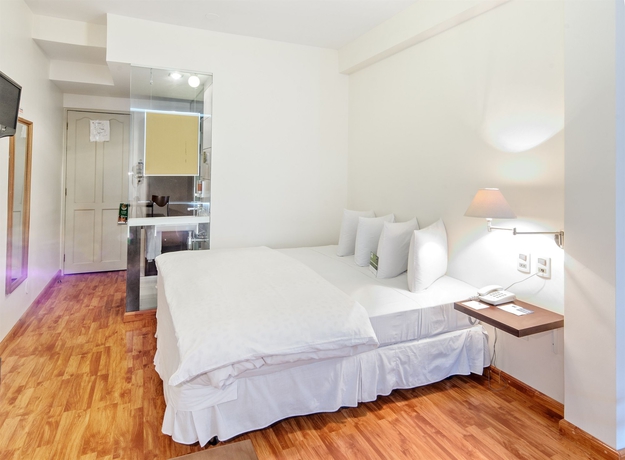 Imagen de la habitación del Hotel Lp Columbus. Foto 5