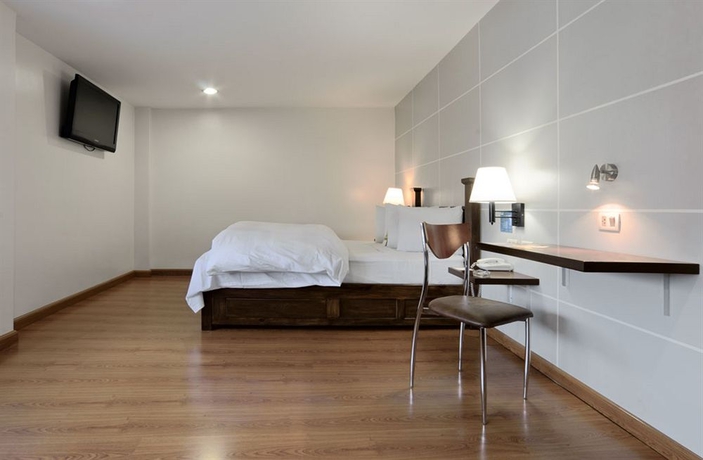 Imagen de la habitación del Hotel Lp Columbus. Foto 7