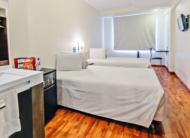 Imagen de la habitación del Hotel Lp Columbus. Foto 11