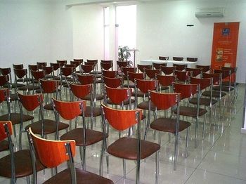 Imagen de la habitación del Hotel Lp Equipetrol. Foto 4