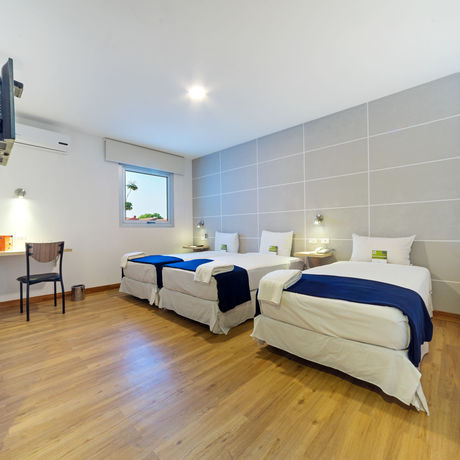 Imagen de los exteriores del Hotel Lp Equipetrol. Foto 12