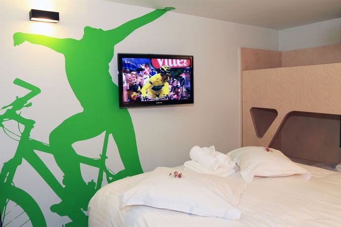 Imagen del bar/restaurante del Hotel Lpm2 Sporthotel And Grill. Foto 2