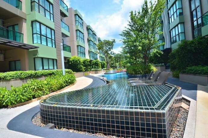 Imagen de la piscina del Hotel Lpn Beach Cha-am. Foto 19