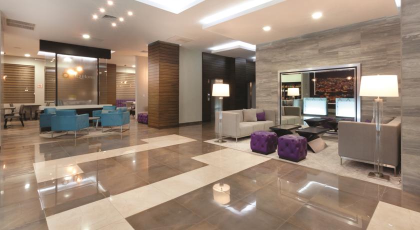Imagen de los interiores del Hotel Lq By Wyndham Tegucigalpa. Foto 9
