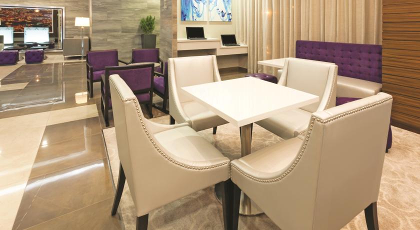 Imagen de los interiores del Hotel Lq By Wyndham Tegucigalpa. Foto 11