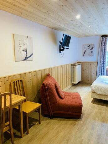 Imagen de la habitación del Hotel L’Arveyron Open House. Foto 10