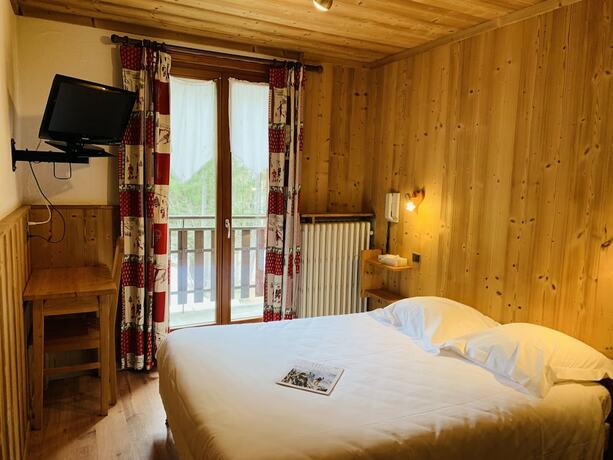 Imagen de la habitación del Hotel L’Arveyron Open House. Foto 18