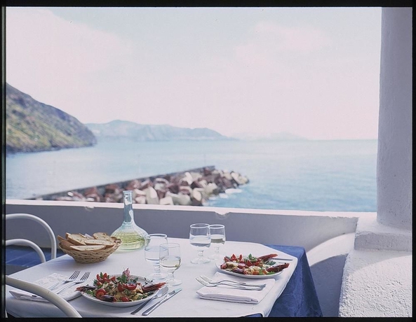 Imagen del bar/restaurante del Hotel L’ariana Isole Eolie - Una Esperienze. Foto 4