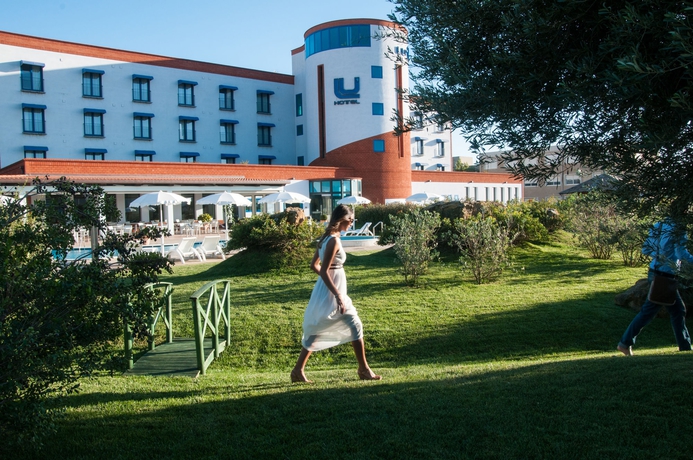 Imagen de los exteriores del Hotel Lu'. Foto 16