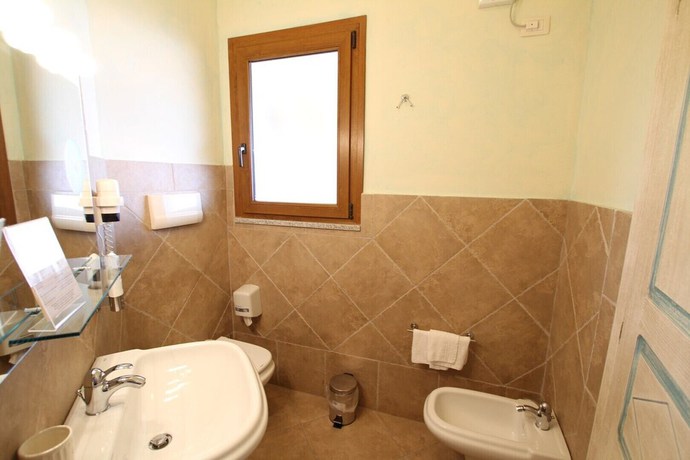 Imagen de la habitación del Hotel Lu Pitrali. Foto 6