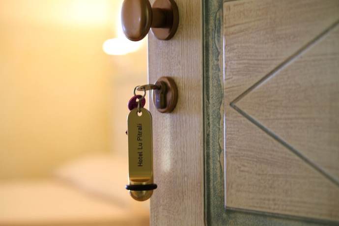 Imagen de los interiores del Hotel Lu Pitrali. Foto 18