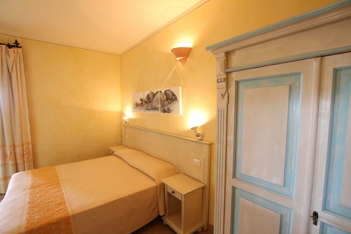 Imagen de la habitación del Hotel Lu Pitrali. Foto 9
