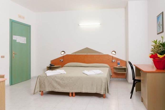 Imagen de la habitación del Hotel Lu'Hotel Porto Pino. Foto 6