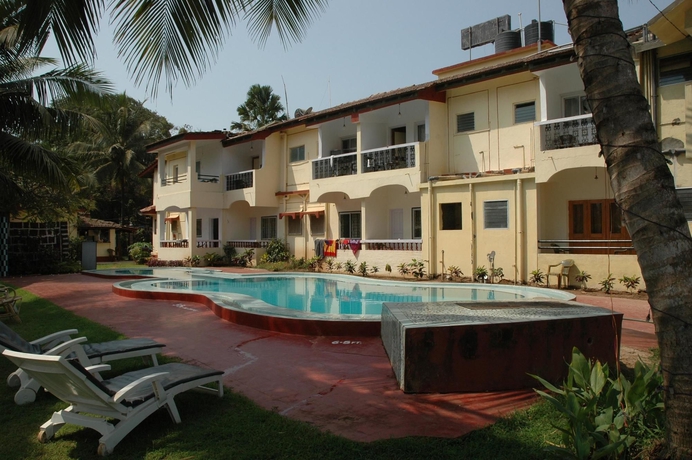 Imagen de la piscina del Hotel Lua Nova. Foto 4