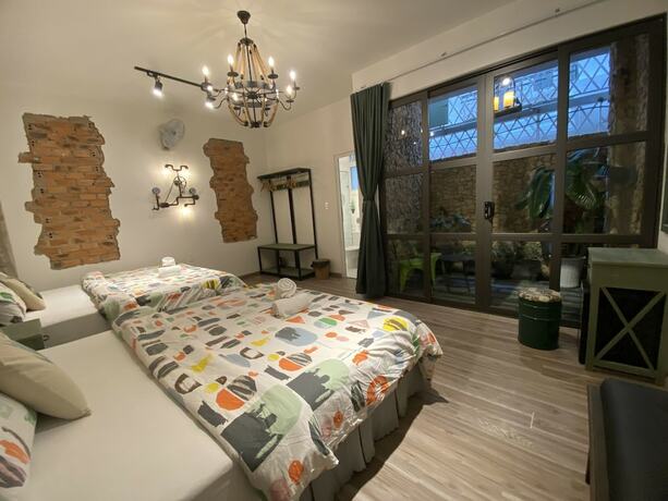 Imagen de la habitación del Hotel Lucas Inn. Foto 16