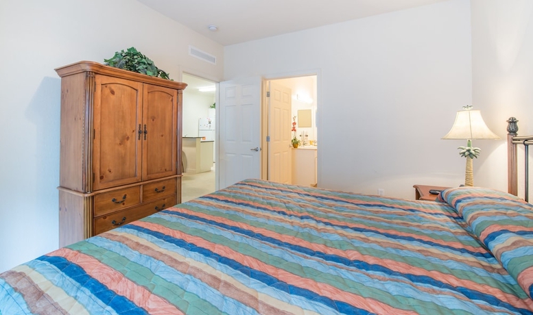 Imagen de la habitación del Hotel Lucaya Village by CND Holiday Homes. Foto 11