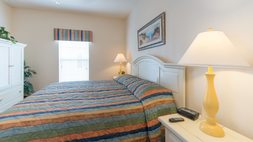 Imagen de la habitación del Hotel Lucaya Village by CND Holiday Homes. Foto 13