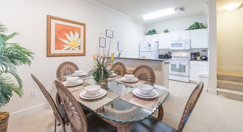 Imagen de la habitación del Hotel Lucaya Village by CND Holiday Homes. Foto 17
